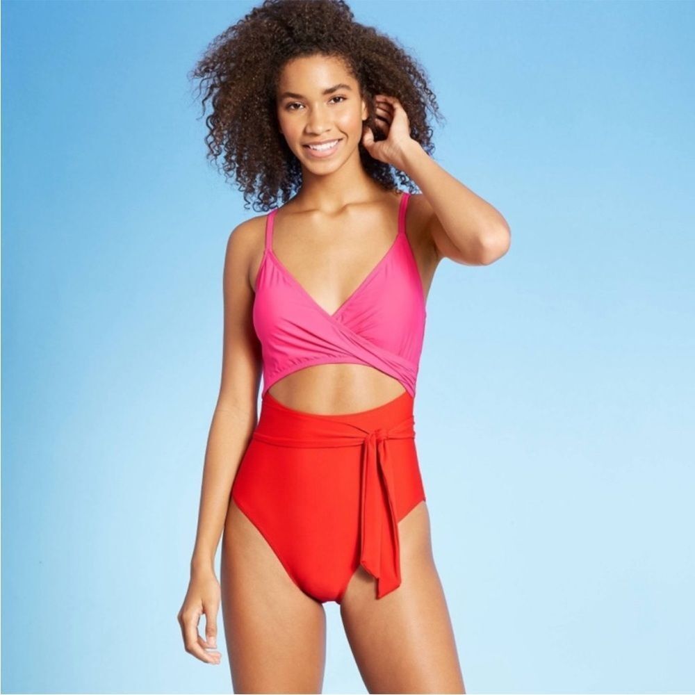 Sea Angel Women's Pink Red Front Cutout One Piece Swimsuit size small